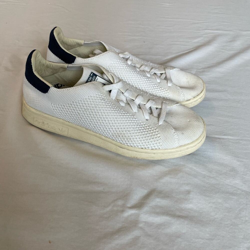 Adidas Stan Smith white woven sneakers. Size 5